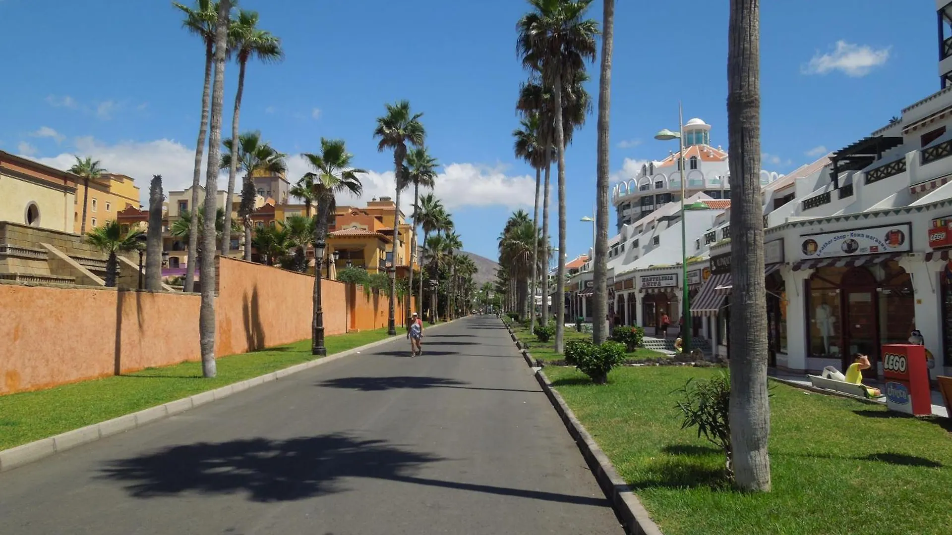 Ground Floor Apartment Casa Pico, Parque Santiago 1, Heated Pool, 100 M To Sea And Beach, Wifi Arona  Spain