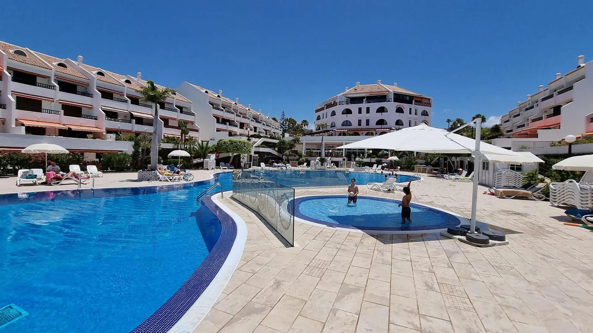 Ground Floor Apartment Casa Pico, Parque Santiago 1, Heated Pool, 100 M To Sea And Beach, Wifi Arona